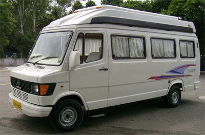 15-seater-tempo-traveller-hire-for-pondicherry 15-seaters-tempotraveller-van-rentals-pondicherry